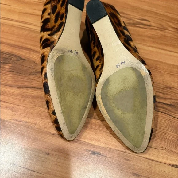 Leopard Print Women's Shoes - Picture 3 of 3